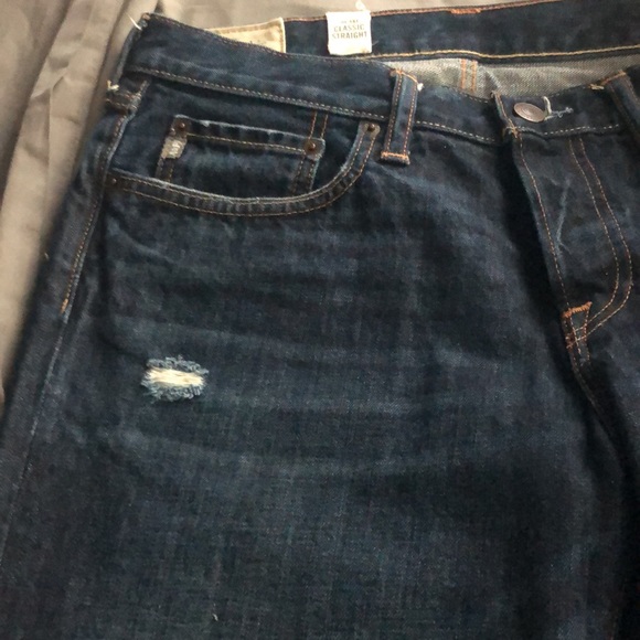 Abercrombie and Fitch Vintage Classic Straight Distressed Jeans - Picture 4 of 9